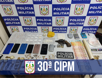 30ª CIPM prende cinco pessoas e desarticula ponto de tráfico de drogas