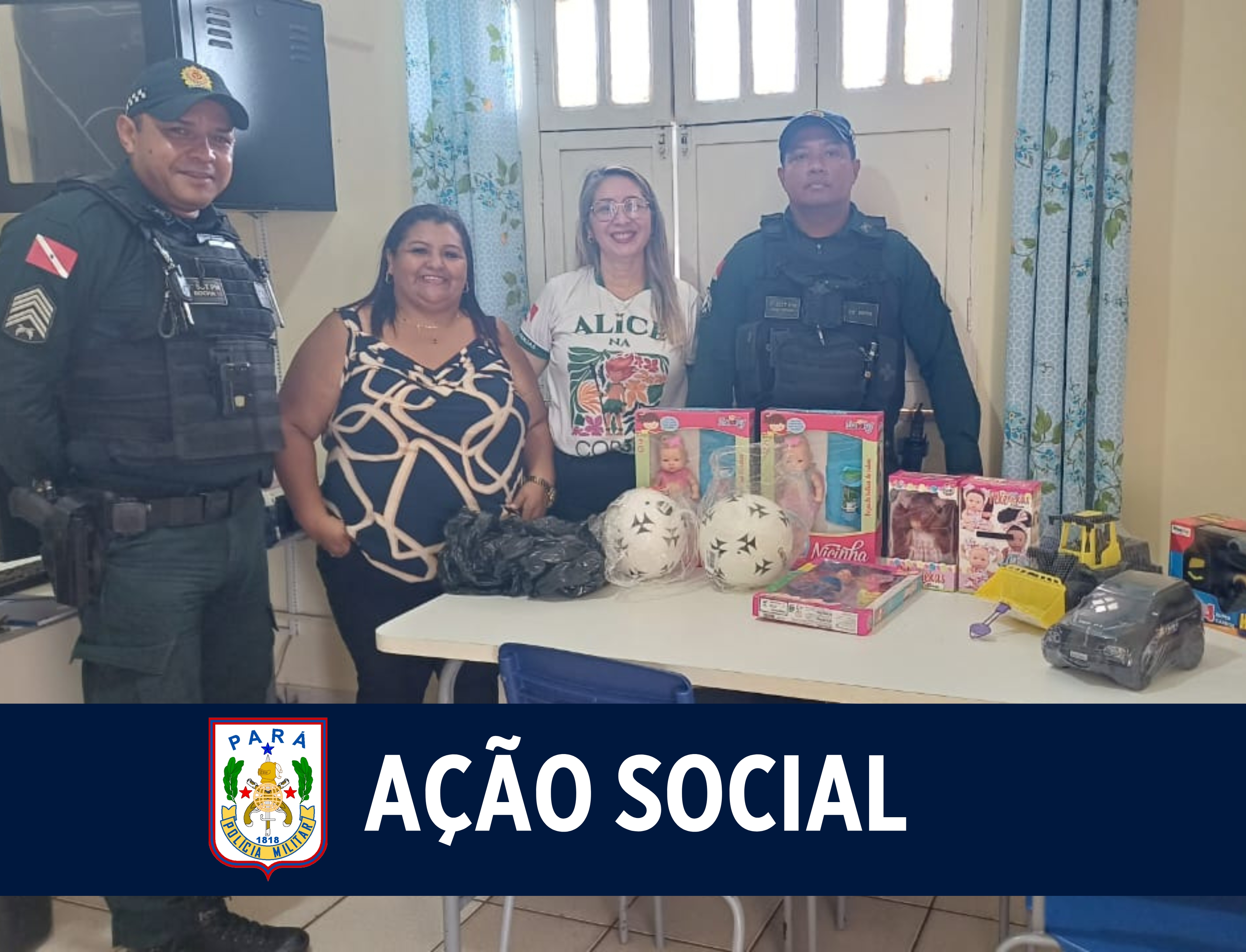 PM participa de entrega de brinquedos a crianças em escola de Benevides