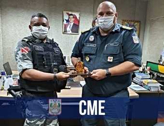 Comandante-geral da PM recebe homenagem do CME