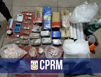 Motopatrulhamento da PM prende dupla por tráfico de drogas na Guanabara