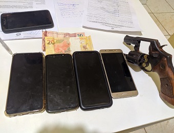 7º BPM recupera celulares roubados e prende suspeitos em Redenção
