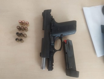 19° BPM prende dupla que estava portando arma da PM em Paragomimas