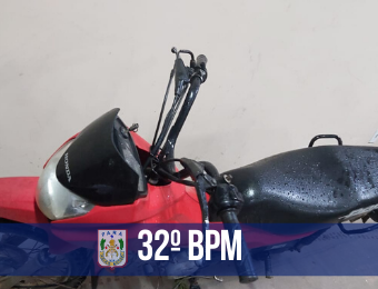 Em Baião, PM recupera moto roubada e apreende armas de fogo