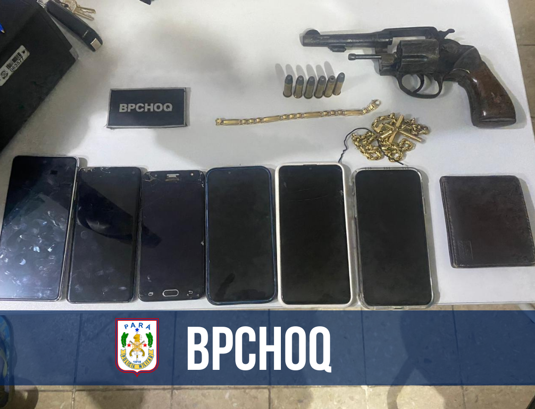 BPCHOQ prende trio suspeito de roubo e apreende arma de fogo