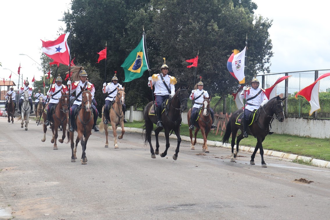 Polícia Militar do Distrito Federal - Sempre haverá uma Cavalaria:  Regimento de Polícia Montada completa 38 anos