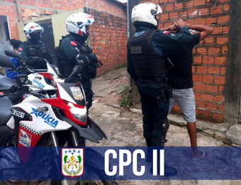 CPC II apreende duas armas de fogo, um simulacro e 53 papelotes de maconha